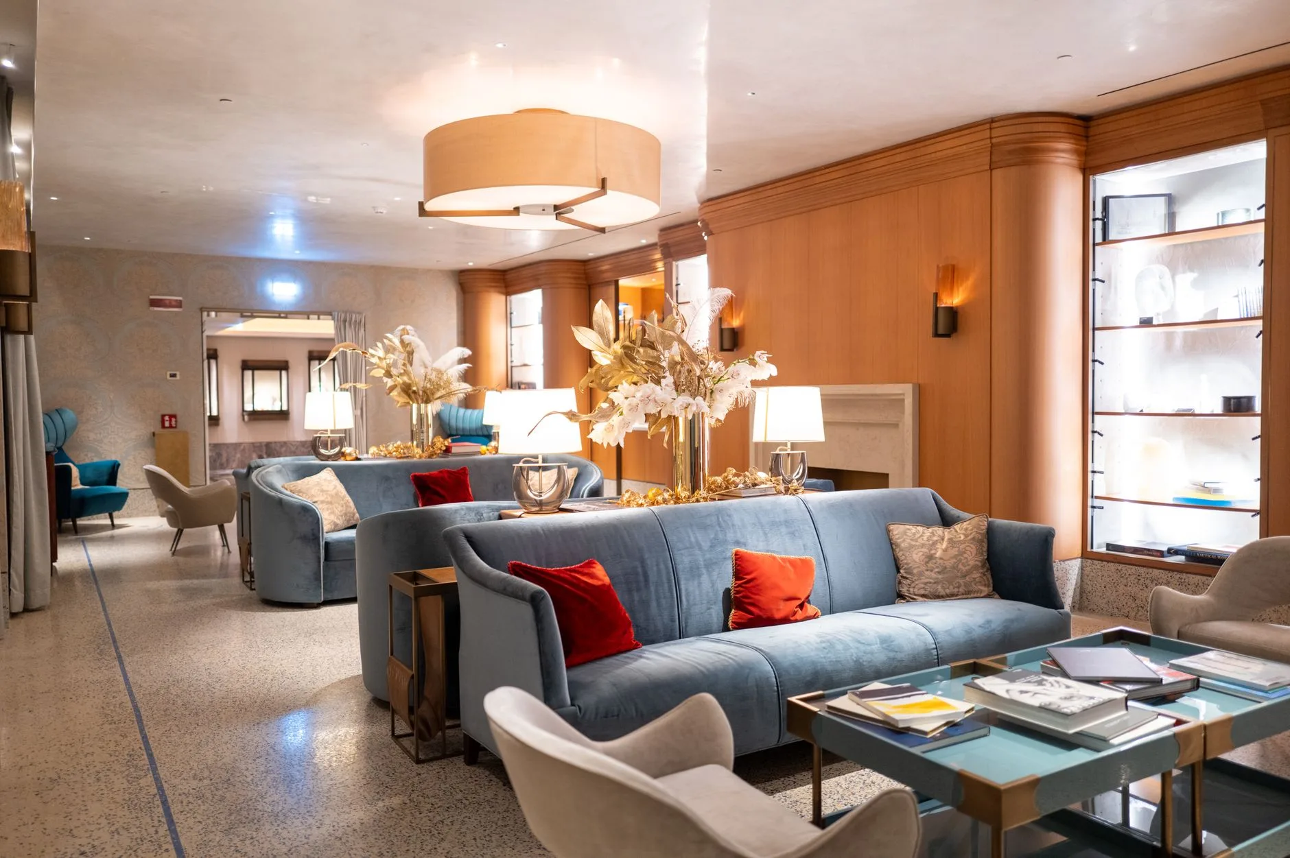 Library & Quiet Lounge